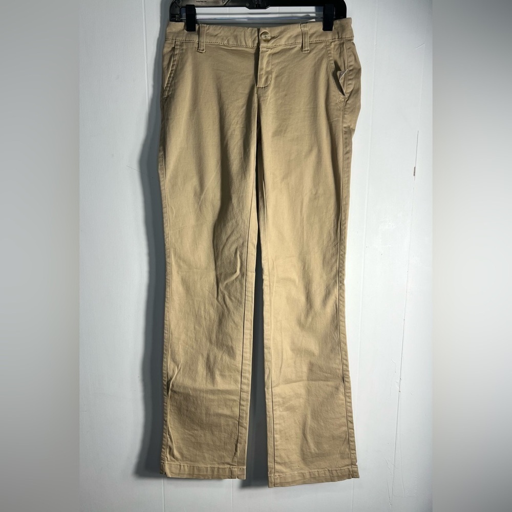NWT Aeropostale Stretch Tan Slacks 31